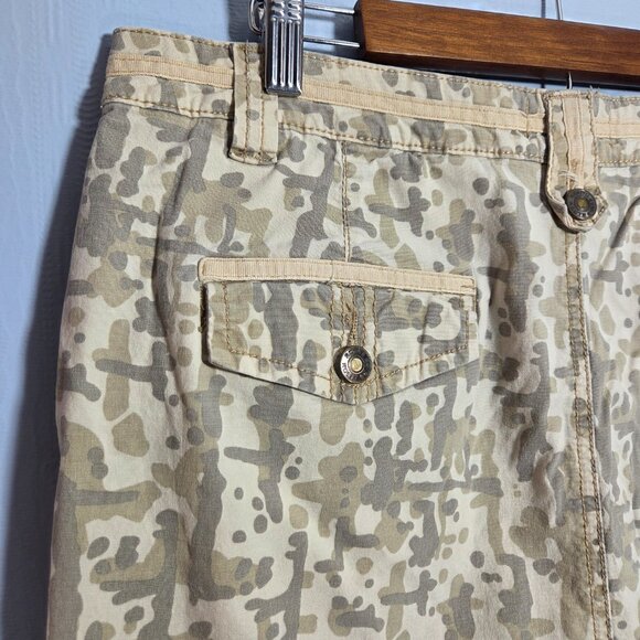 Route 66 Size 13/14 Camo Button Summer Casual Skort - Picture 7 of 12